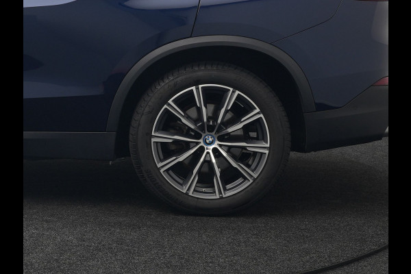 BMW X5 xDrive45e High Executive Plug In Hybrid 395pk Dealer O.H PHEV | Trekhaak Af Fabriek | Panodak | Head Up | Lederen Sportstoelen Memory & Verwarmd | Apple Carplay | Blis | Sfeerverlichting | Navigatie | Virtual | DAB |