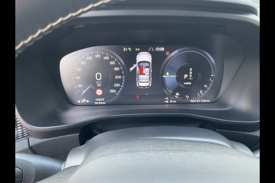 Volvo XC40 1.5 T5 262pk PHEV R-Design Leer Pano.dak BLIS Trekhaak Twin Engine