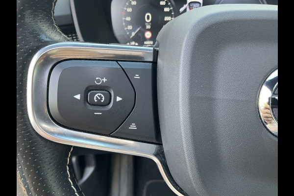 Volvo XC40 1.5 T5 262pk PHEV R-Design Leer Pano.dak BLIS Trekhaak Twin Engine