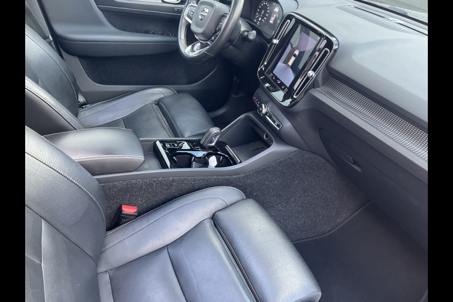 Volvo XC40 1.5 T5 262pk PHEV R-Design Leer Pano.dak BLIS Trekhaak Twin Engine