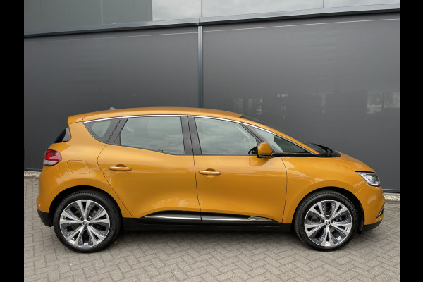 Renault Scénic 1.2 TCe Intens Airco - Cruise control - Parkeersensoren voor en achter - Navigatiesysteem - Lederen/stof bekleding - Mistlampen voor - Stuur multifunctioneel
