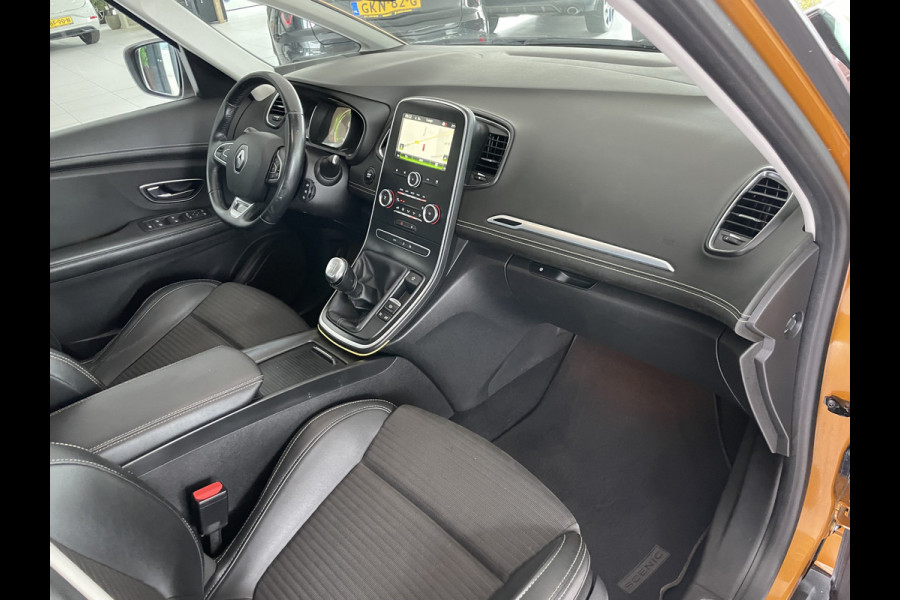 Renault Scénic 1.2 TCe Intens Airco - Cruise control - Parkeersensoren voor en achter - Navigatiesysteem - Lederen/stof bekleding - Mistlampen voor - Stuur multifunctioneel
