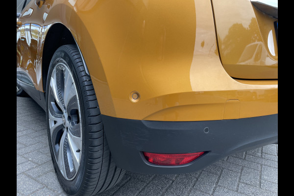 Renault Scénic 1.2 TCe Intens Airco - Cruise control - Parkeersensoren voor en achter - Navigatiesysteem - Lederen/stof bekleding - Mistlampen voor - Stuur multifunctioneel