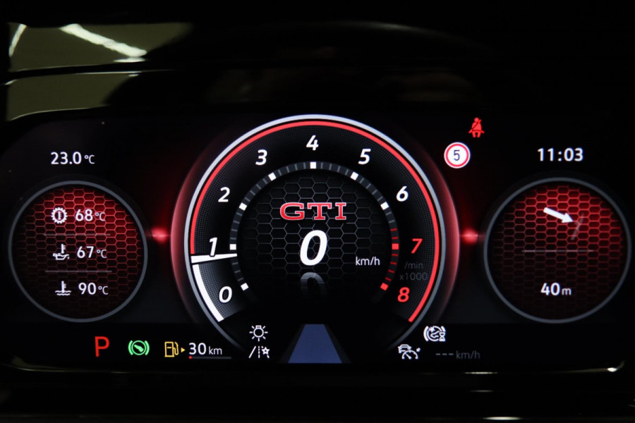 Volkswagen Golf 2.0 TSI GTI CLUBSPORT /PANO/NAVI/DODEHOEK/LANEASSIST/ACC/CAM/CARPLAY/IQ-LIGHT/VOLL