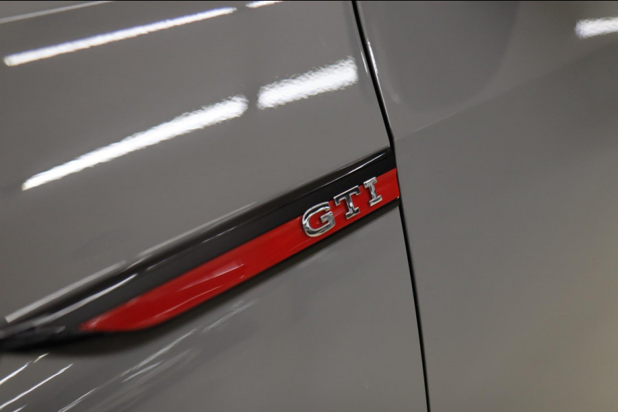 Volkswagen Golf 2.0 TSI GTI CLUBSPORT /PANO/NAVI/DODEHOEK/LANEASSIST/ACC/CAM/CARPLAY/IQ-LIGHT/VOLL