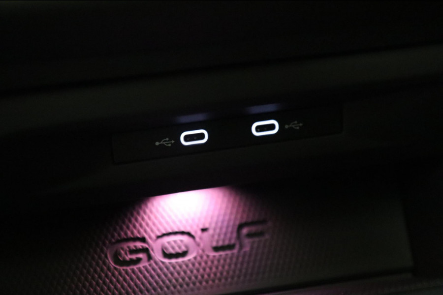 Volkswagen Golf 2.0 TSI GTI CLUBSPORT /PANO/NAVI/DODEHOEK/LANEASSIST/ACC/CAM/CARPLAY/IQ-LIGHT/VOLL
