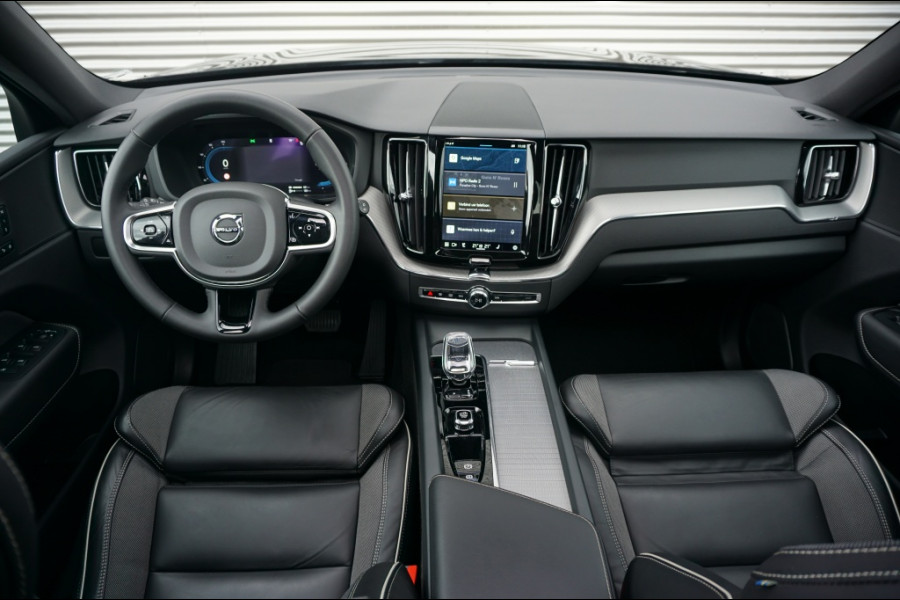 Volvo XC60 350PK T6 AWD Black Edition TREKHAAK | 360° CAMERA | SCHUIFDAK!