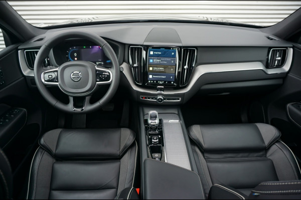 Volvo XC60 350PK T6 AWD Black Edition TREKHAAK | 360° CAMERA | SCHUIFDAK!