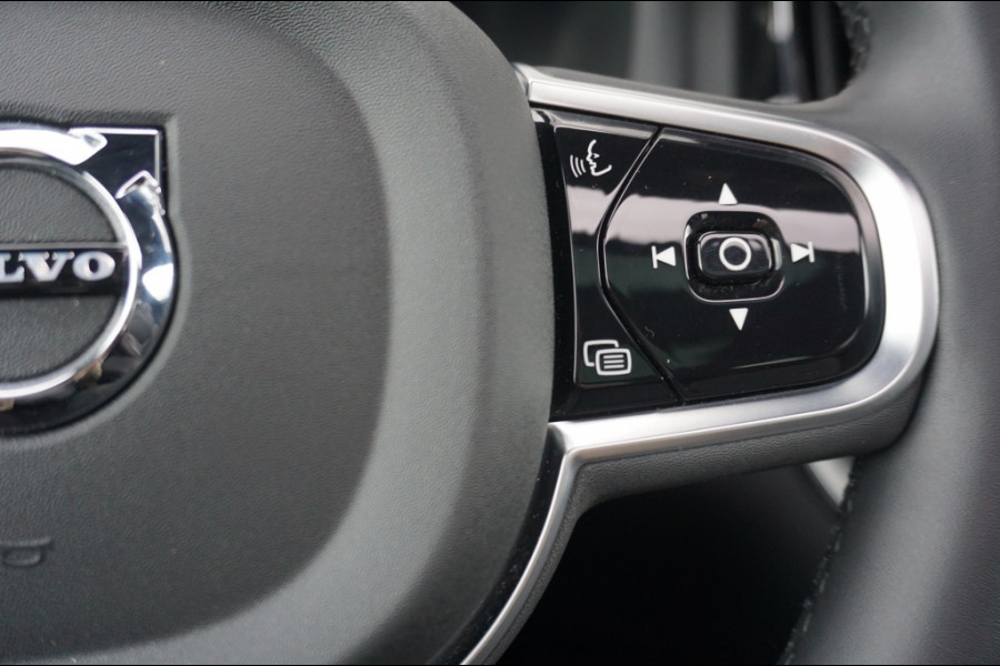 Volvo XC60 350PK T6 AWD Black Edition TREKHAAK | 360° CAMERA | SCHUIFDAK!