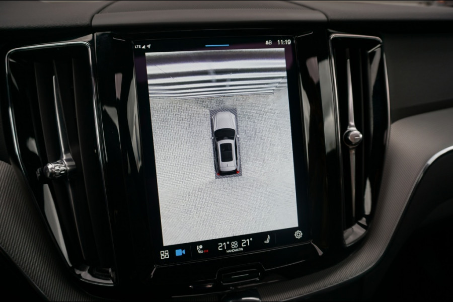 Volvo XC60 350PK T6 AWD Black Edition TREKHAAK | 360° CAMERA | SCHUIFDAK!
