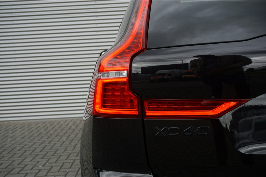 Volvo XC60 350PK T6 AWD Black Edition TREKHAAK | 360° CAMERA | SCHUIFDAK!