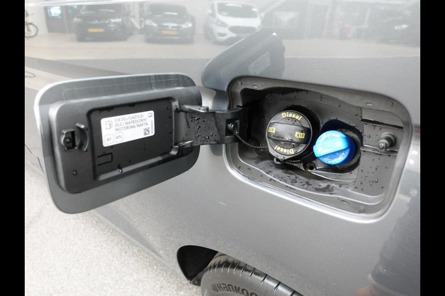 Volkswagen Caddy Cargo Maxi 2.0 TDI Aut. Style Airco Carplay Adaptive Cruise Control PDC VA Camera Trekhaak 17" LM Velgen