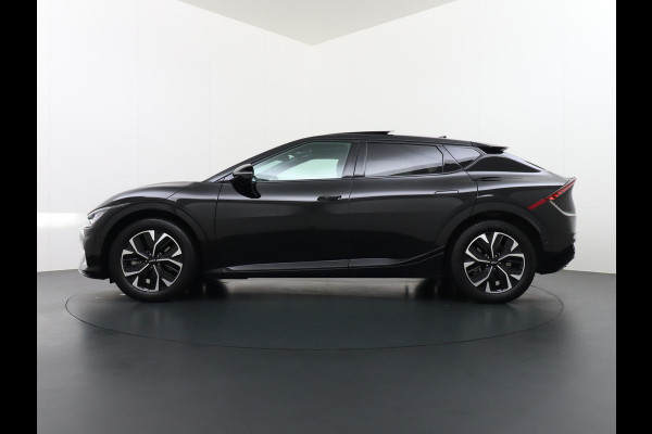 Kia Ev6 GT-Line 77.4 kWh VAN: 41.900,- VOOR 37.877,- UW HERFSTVOORDEEL: 4.023,- | FABRIEKSGARANTIE T/M 10-2030 OF 150.000KM | 1e EIG. | DEALER ONDERHOUDEN | TOPSTAAT