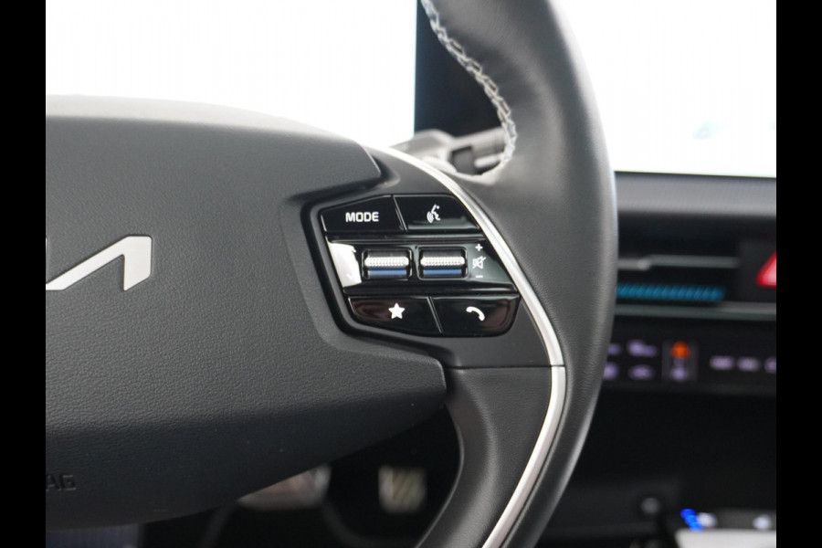 Kia Ev6 GT-Line 77.4 kWh VAN: 41.900,- VOOR 37.877,- UW HERFSTVOORDEEL: 4.023,- | FABRIEKSGARANTIE T/M 10-2030 OF 150.000KM | 1e EIG. | DEALER ONDERHOUDEN | TOPSTAAT