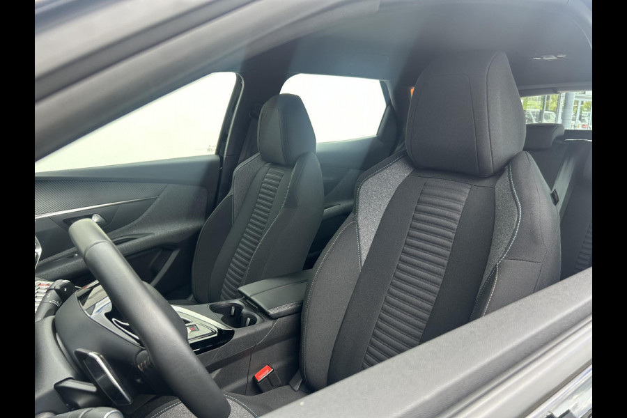 Peugeot 3008 1.6 HYbrid 225 Active Pack