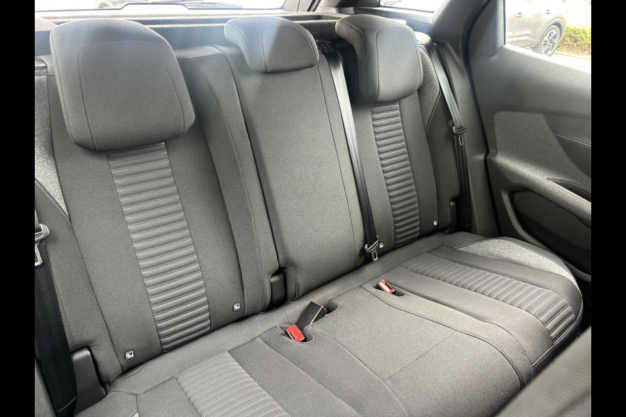 Peugeot 3008 1.6 HYbrid 225 Active Pack