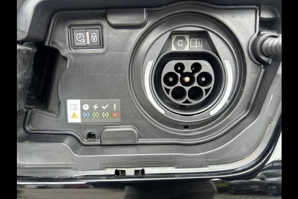 Peugeot 3008 1.6 HYbrid 225 Active Pack