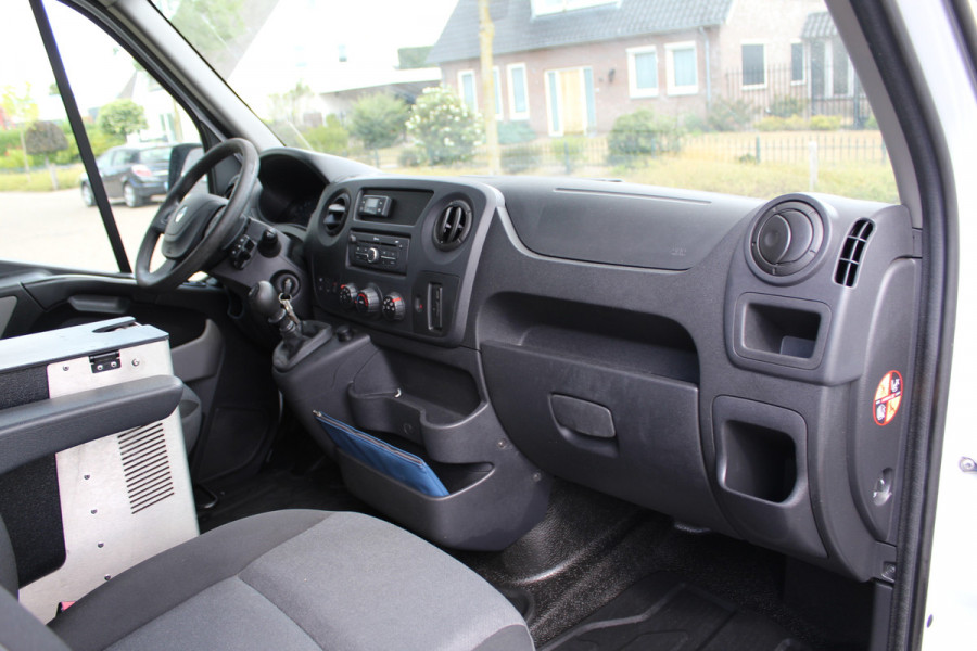 Renault Master T35 2.3 dCi 130PK Euro6 L2H2 ✓ airco ✓ imperiaal ✓ Trekhaak 2500KG