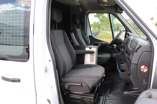 Renault Master T35 2.3 dCi 130PK Euro6 L2H2 ✓ airco ✓ imperiaal ✓ Trekhaak 2500KG