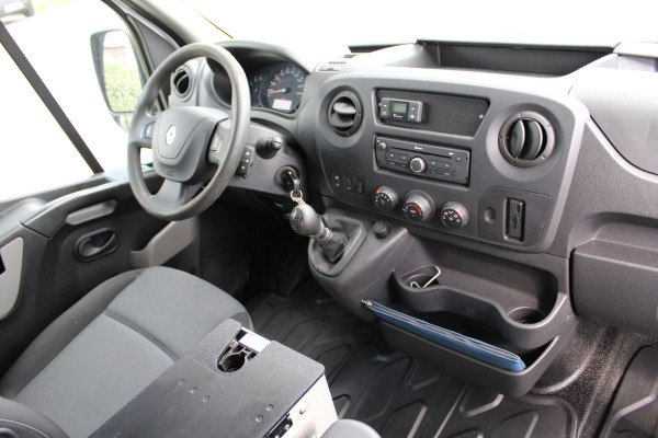 Renault Master T35 2.3 dCi 130PK Euro6 L2H2 ✓ airco ✓ imperiaal ✓ Trekhaak 2500KG