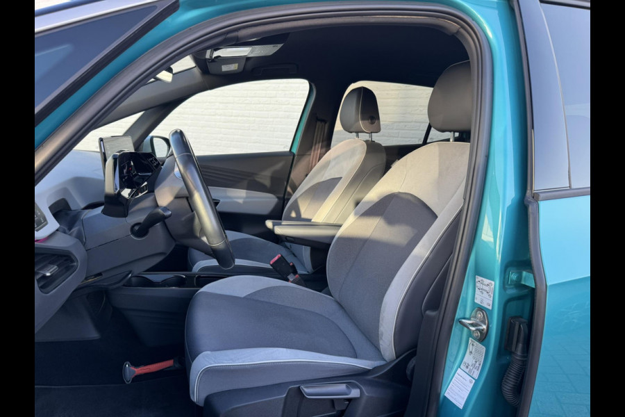 Volkswagen ID.3 First Plus 58 kWh Volle uitv. Camera Carplay Sfeer verl. Stoel en stuurverwarming