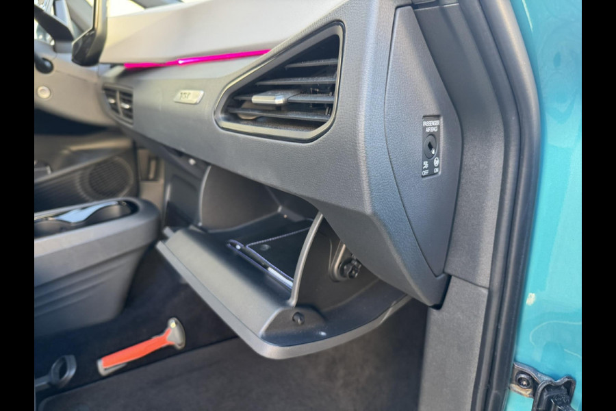 Volkswagen ID.3 First Plus 58 kWh Volle uitv. Camera Carplay Sfeer verl. Stoel en stuurverwarming