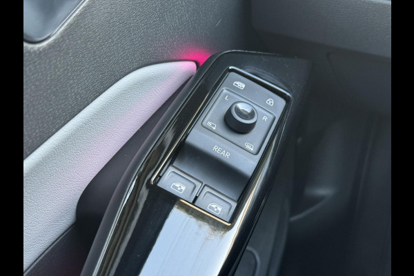 Volkswagen ID.3 First Plus 58 kWh Volle uitv. Camera Carplay Sfeer verl. Stoel en stuurverwarming