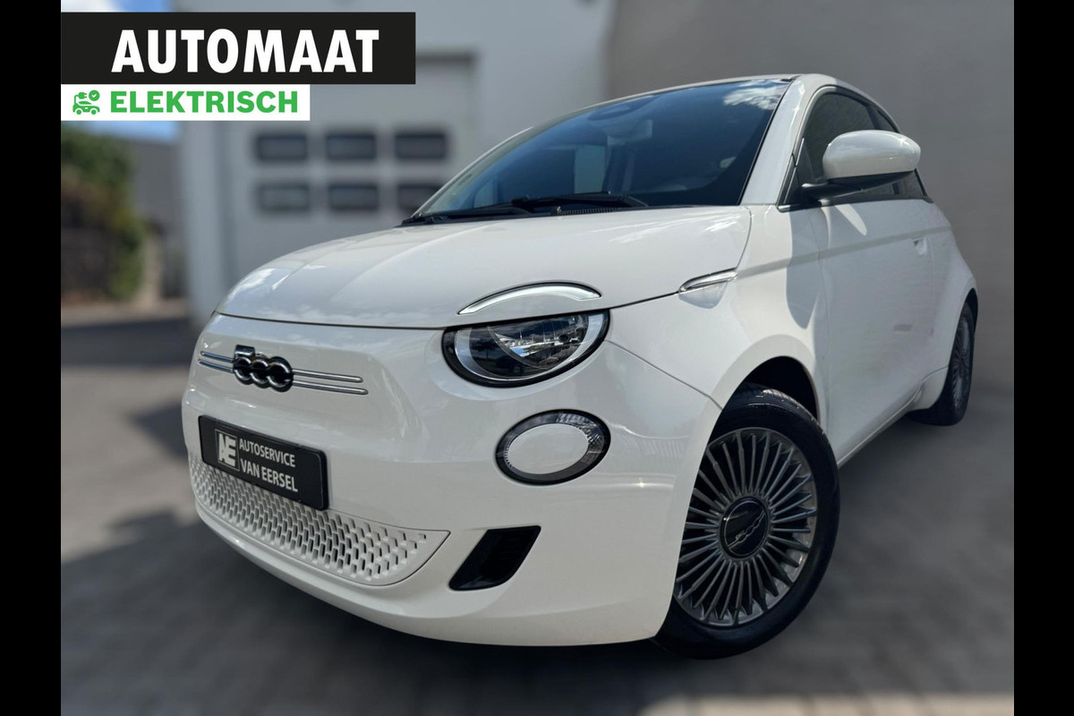 Fiat 500 Icon 42 kWh PDC / CARPLAY / NAVIGATIE / 2x LAADKABELS / CRUISE CONTROL / LMV / WEINIG KM'S / CLIMA
