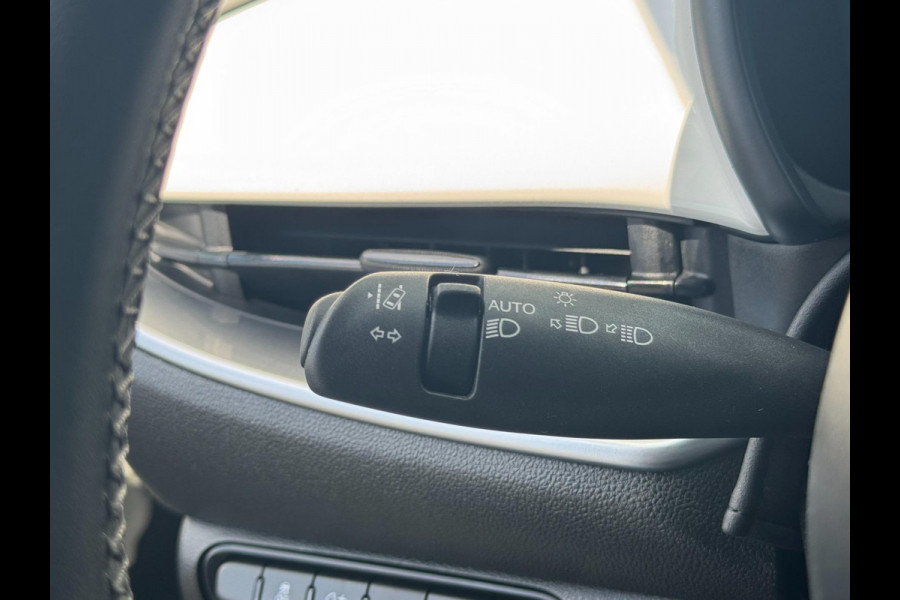 Fiat 500 Icon 42 kWh PDC / CARPLAY / NAVIGATIE / 2x LAADKABELS / CRUISE CONTROL / LMV / WEINIG KM'S / CLIMA
