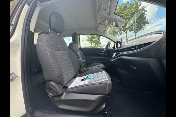 Fiat 500 Icon 42 kWh PDC / CARPLAY / NAVIGATIE / 2x LAADKABELS / CRUISE CONTROL / LMV / WEINIG KM'S / CLIMA