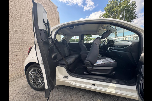 Fiat 500 Icon 42 kWh PDC / CARPLAY / NAVIGATIE / 2x LAADKABELS / CRUISE CONTROL / LMV / WEINIG KM'S / CLIMA