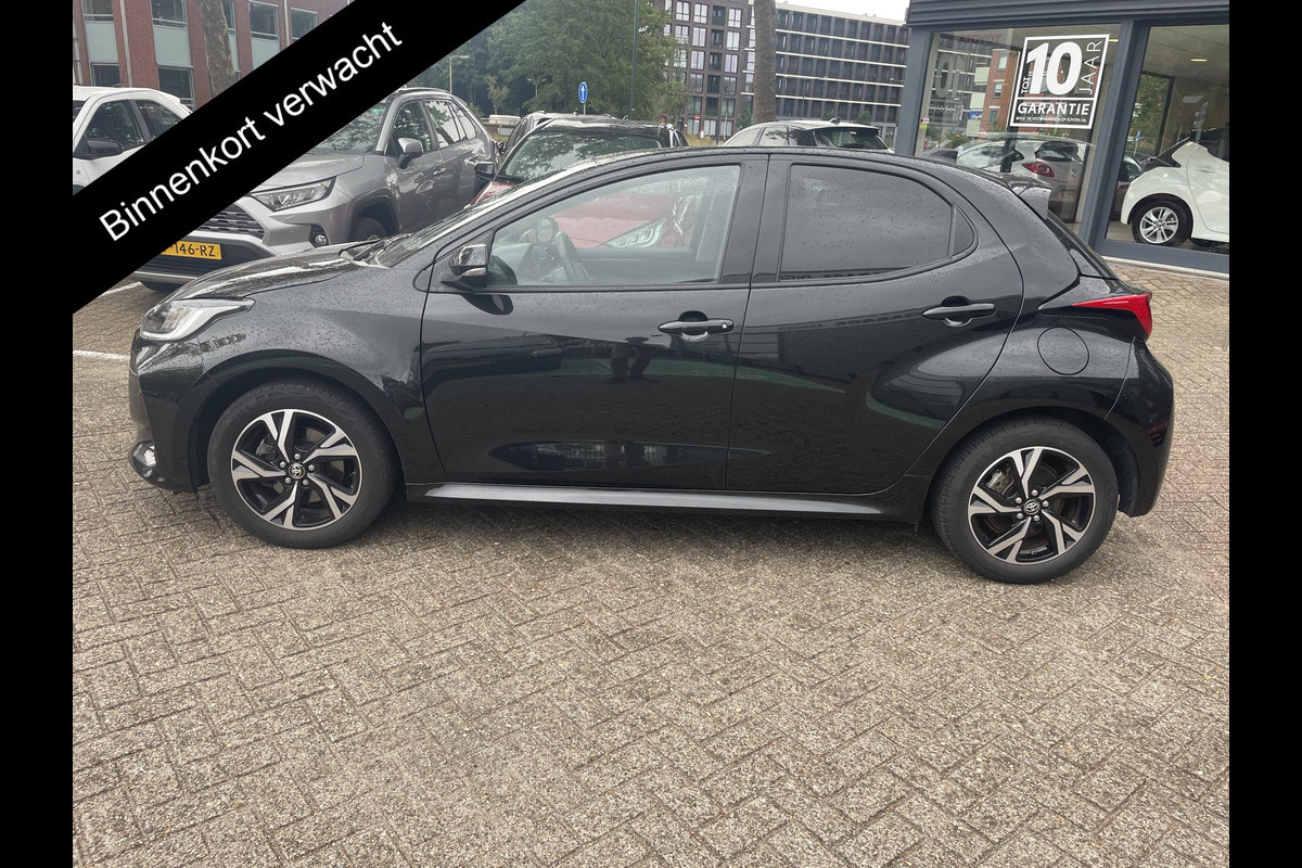Toyota Yaris 1.5 Hybrid 115 Dynamic | Dodehoek detectie | Stoel/Stuur verwarming | Parkeersensoren | Apple Carplay & AndroidAUTO