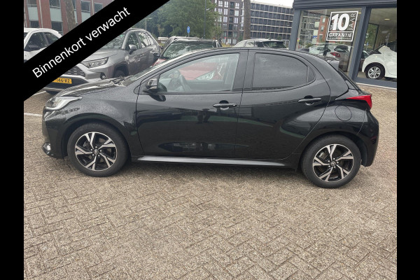 Toyota Yaris 1.5 Hybrid 115 Dynamic | Dodehoek detectie | Stoel/Stuur verwarming | Parkeersensoren | Apple Carplay & AndroidAUTO