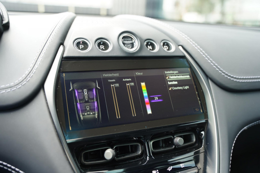 Aston Martin Dbx 4.0 V8 2022 Panoramadak 23 Inch