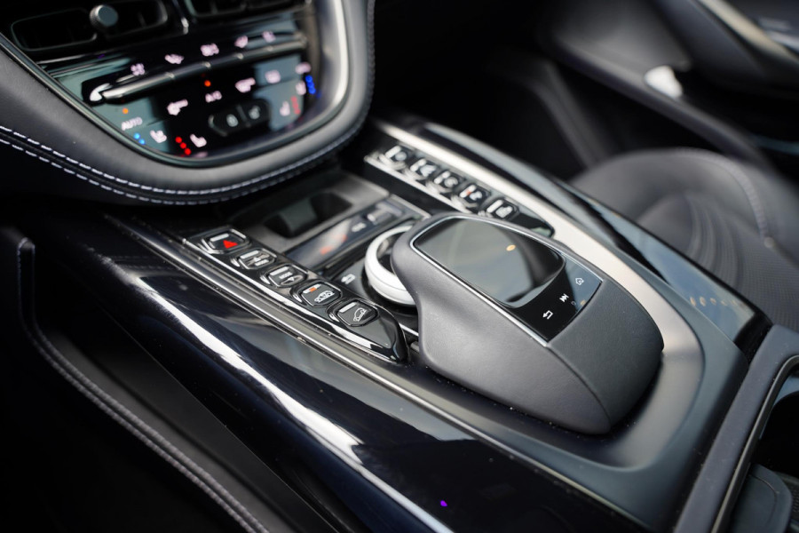 Aston Martin Dbx 4.0 V8 2022 Panoramadak 23 Inch
