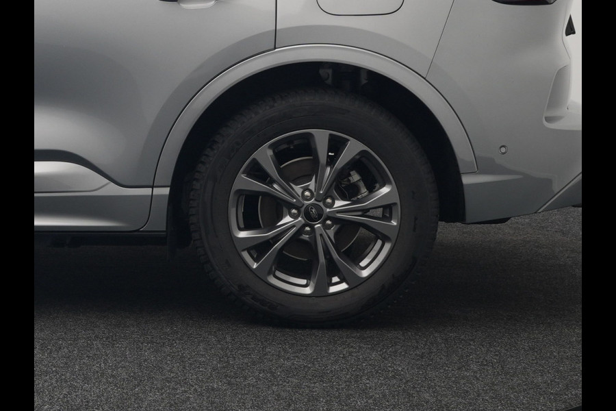Ford Kuga 2.5 ST-Line Plug In Hybrid 225pk Dealer O.H PHEV | Head Up | 360 Camera | Adaptive Cruise | Apple Carplay | Blis | Sporstoelen & Stuur Verwarmd | Navigatie | Virtual | DAB |