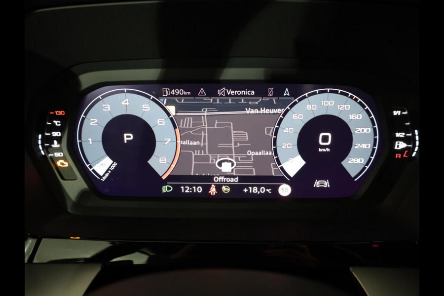 Audi A3 Sportback 30 TFSI Attitude 110 pk S-tronic | Navigatie | Parkeersensoren achter | Autom. airco | Apple Carplay/Android Auto | LED koplampen |