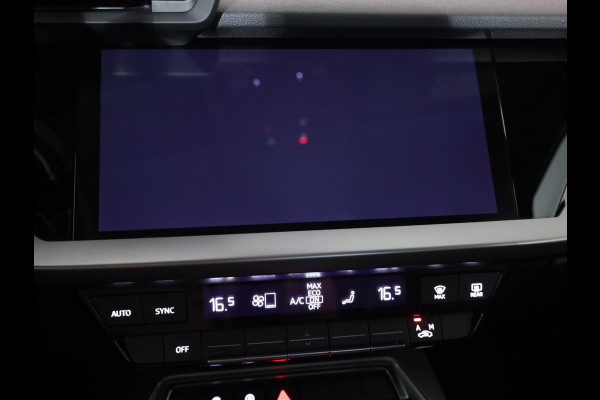 Audi A3 Sportback 30 TFSI Attitude 110 pk S-tronic | Navigatie | Parkeersensoren achter | Autom. airco | Apple Carplay/Android Auto | LED koplampen |