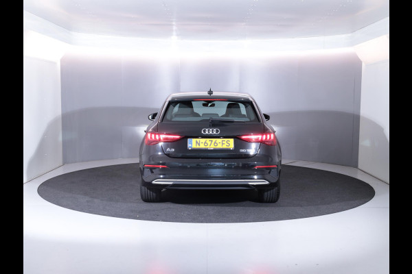 Audi A3 Sportback 30 TFSI Attitude 110 pk S-tronic | Navigatie | Parkeersensoren achter | Autom. airco | Apple Carplay/Android Auto | LED koplampen |