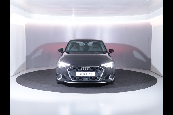 Audi A3 Sportback 30 TFSI Attitude 110 pk S-tronic | Navigatie | Parkeersensoren achter | Autom. airco | Apple Carplay/Android Auto | LED koplampen |