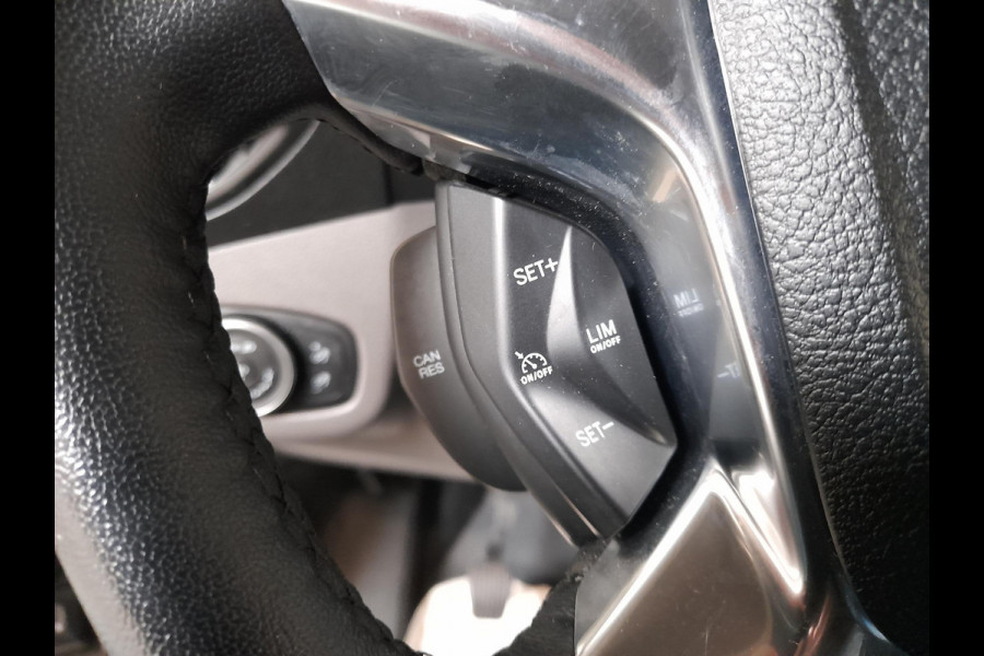 Ford Transit Connect L2 Trend Navigatie Airco  Parkeersensoren  Camera  Bluetooth  Carplay/Android Auto Trekhaak