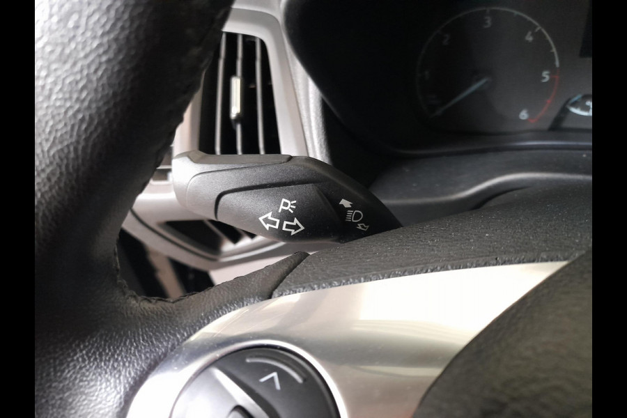 Ford Transit Connect L2 Trend Navigatie Airco  Parkeersensoren  Camera  Bluetooth  Carplay/Android Auto Trekhaak