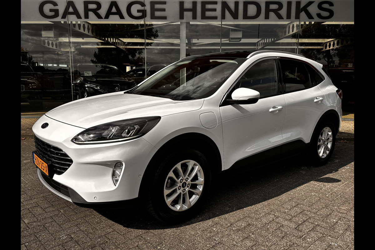 Ford Kuga 2.5 PHEV Titanium | Pano | Trekhaak 1500kg | Adaptive CC | Climate | Navi | All season banden | occasion Ford Kuga 2.5 PHEV Titanium | Pano | Trekhaak 1500kg | Adaptive CC | Climate | Navi | All season banden | occasion