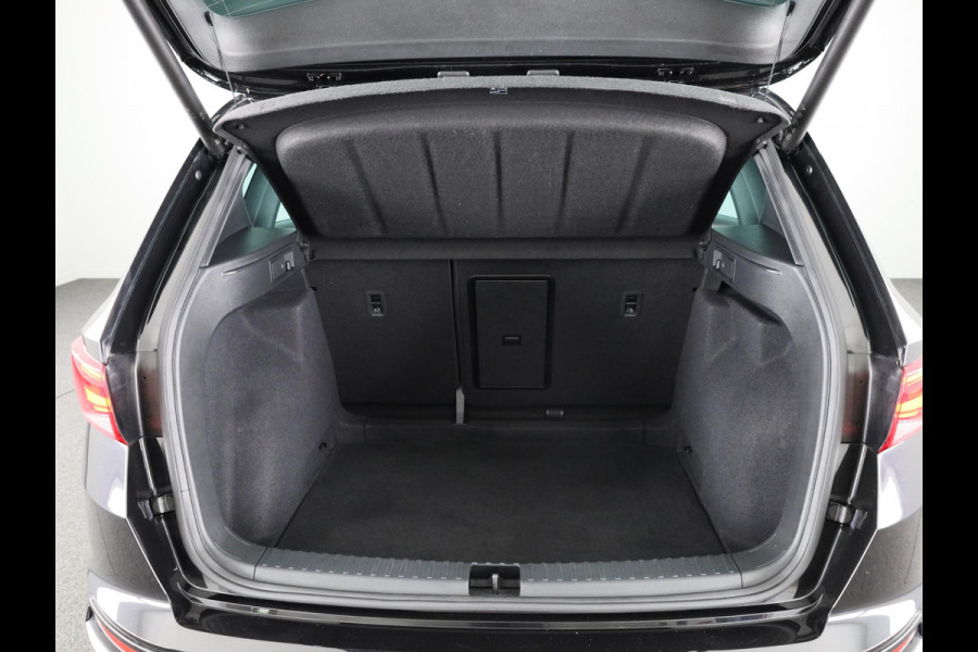 Seat Ateca FR Business Intense 1.5 TSI 150 pk Automaat (DSG) | Private lease vanaf 677,-- pm | Verlengde garantie | Navigatie | Parkeersensoren (Park assist) | Achteruitrijcamera | Adaptieve cruise control | Stoelverwarming |