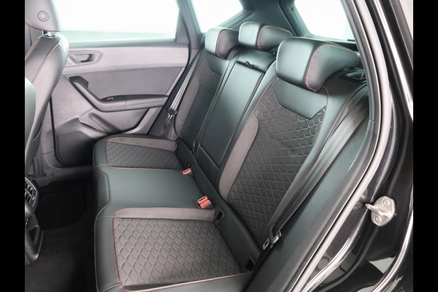 Seat Ateca FR Business Intense 1.5 TSI 150 pk Automaat (DSG) | Private lease vanaf 677,-- pm | Verlengde garantie | Navigatie | Parkeersensoren (Park assist) | Achteruitrijcamera | Adaptieve cruise control | Stoelverwarming |