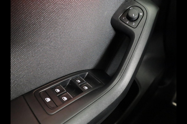 Seat Ateca FR Business Intense 1.5 TSI 150 pk Automaat (DSG) | Private lease vanaf 677,-- pm | Verlengde garantie | Navigatie | Parkeersensoren (Park assist) | Achteruitrijcamera | Adaptieve cruise control | Stoelverwarming |