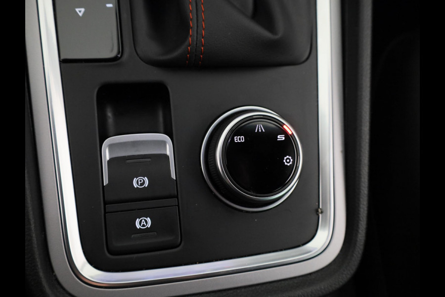 Seat Ateca FR Business Intense 1.5 TSI 150 pk Automaat (DSG) | Private lease vanaf 677,-- pm | Verlengde garantie | Navigatie | Parkeersensoren (Park assist) | Achteruitrijcamera | Adaptieve cruise control | Stoelverwarming |