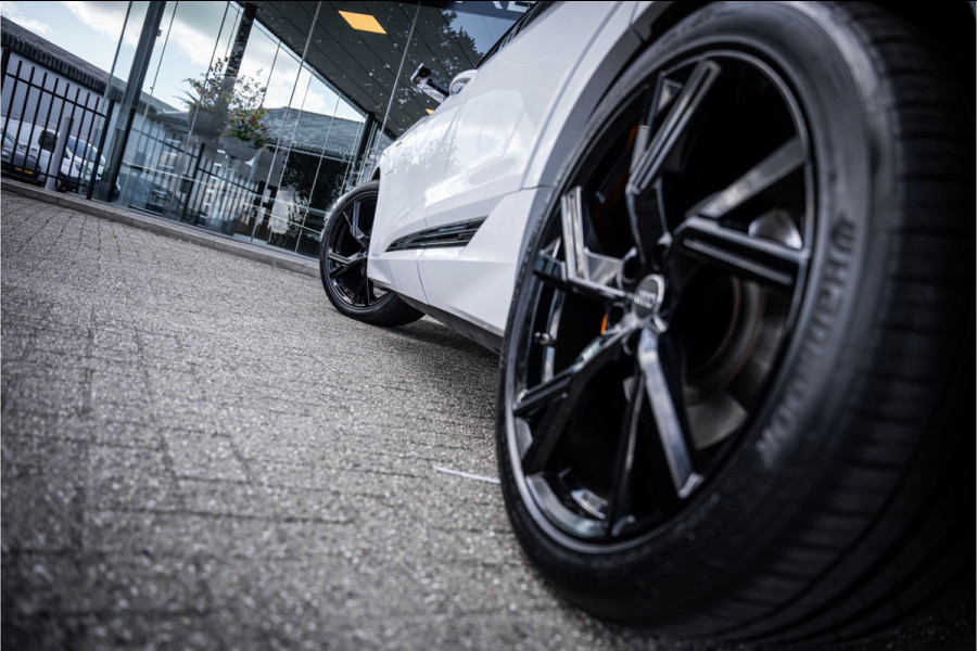 Audi e-tron 55 quattro Advanced Pro Line Plus 95 kWh ** Panodak ** B&O ** 21"