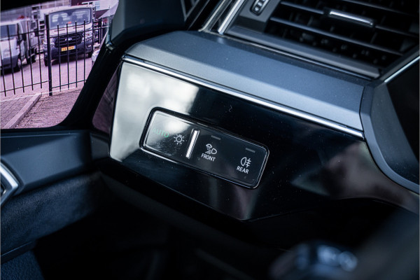Audi e-tron 55 quattro Advanced Pro Line Plus 95 kWh ** Panodak ** B&O ** 21"