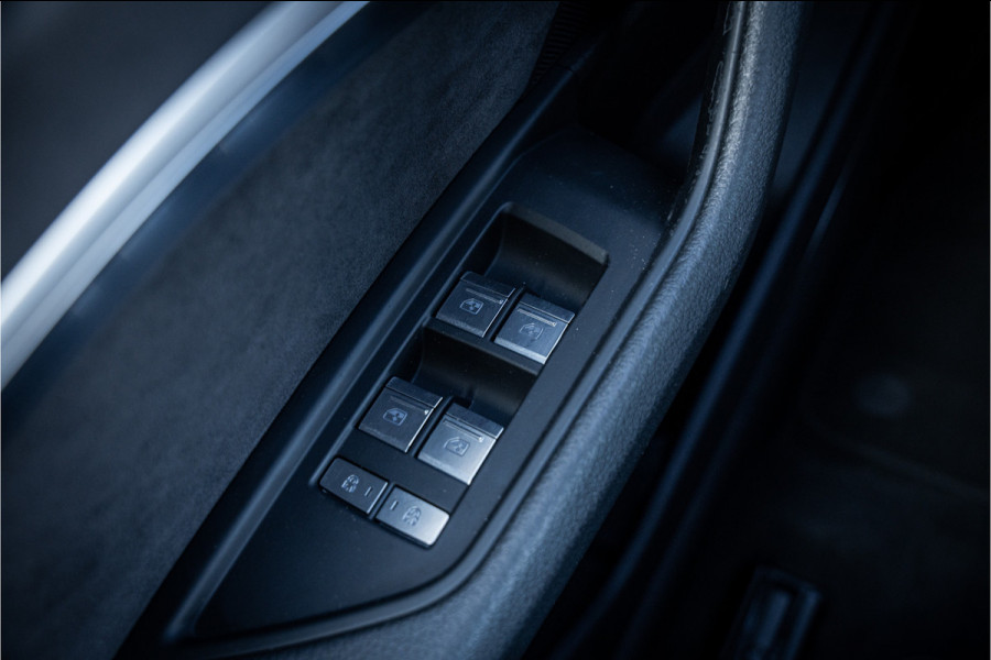 Audi e-tron 55 quattro Advanced Pro Line Plus 95 kWh ** Panodak ** B&O ** 21"
